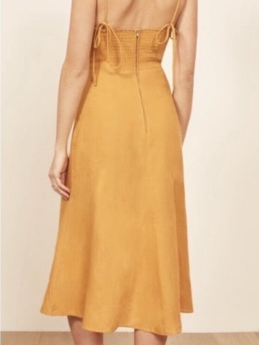 Reformation Natasha Linen Midi Dress Ochre Size 4 Sweetheart Tie Strap Slit - Picture 2 of 10